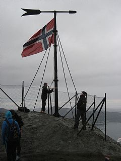 Sandvikspilen kl. 07:00 17. mai  2011.