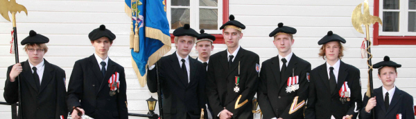 På sandvikstorget ved 50 års jubileet 12. mai 1907. På sandvikstorget ved 50 års jubileet 12. mai 1907.